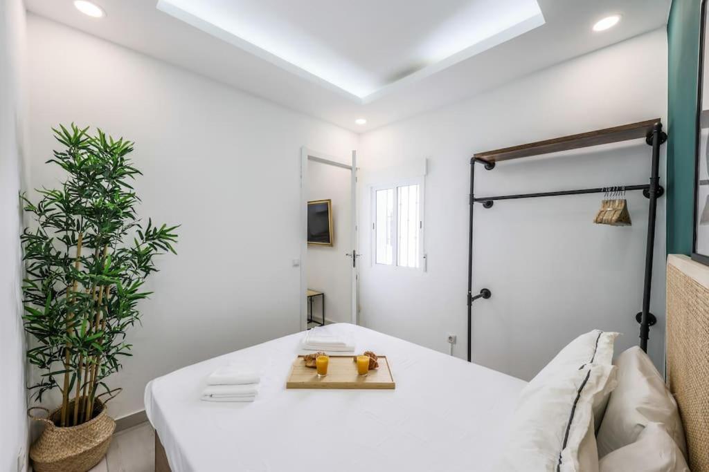 Luxe Apartment In Tetuan Мадрид Екстериор снимка